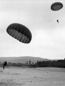 Cinquentenário da Força Aérea Alverca Junho 1964 - Festival com paraquedistas (4)