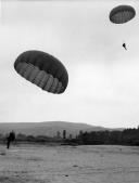Cinquentenário da Força Aérea Alverca Junho 1964 - Festival com paraquedistas (2)