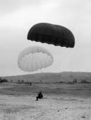 Cinquentenário da Força Aérea Alverca Junho 1964 - Festival com paraquedistas (1)